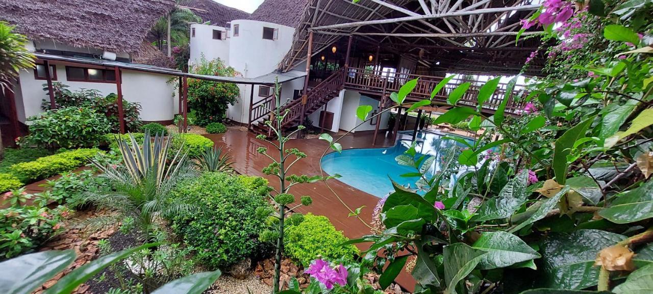 Kena Beach Hotel Matemwe  Exterior photo